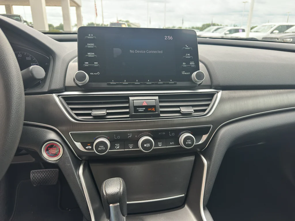 Used 2019 Platinum White Pearl Honda LX 1.5T image 3