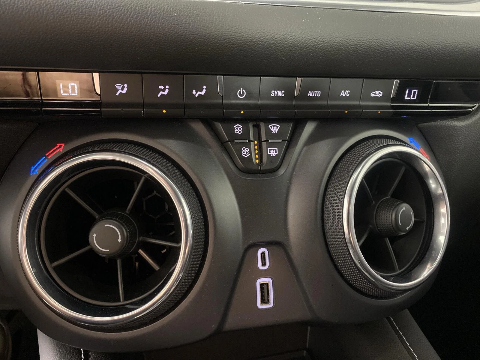 Used 2023 Black Chevrolet 2LT image 19
