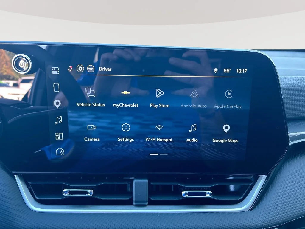 Used 2026 Lakeshore Blue Metallic Chevrolet LT image 16