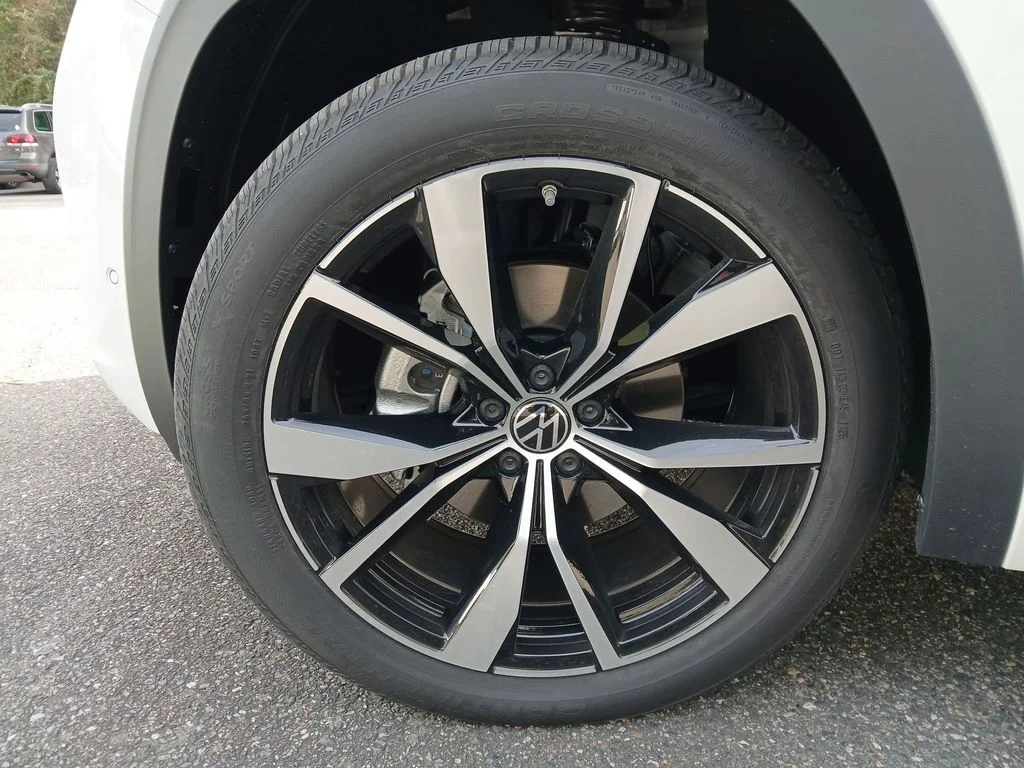 2026 Volkswagen Atlas Cross Sport SEL Premium R-LINE - Photo 27
