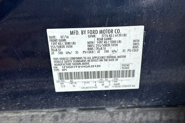 Used 2017 Blue Jeans Metallic Ford Limited image 8