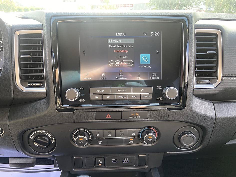Used 2023 Glacier White Nissan SV image 23