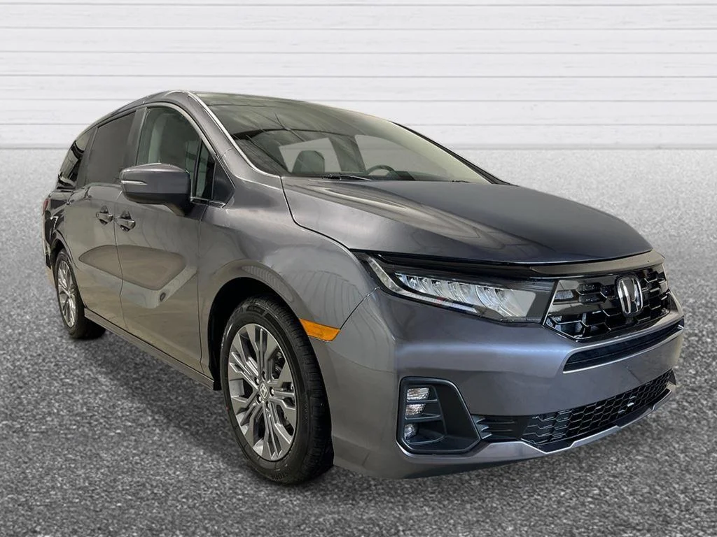 New 2026 Modern Steel Metallic Honda Touring image 9
