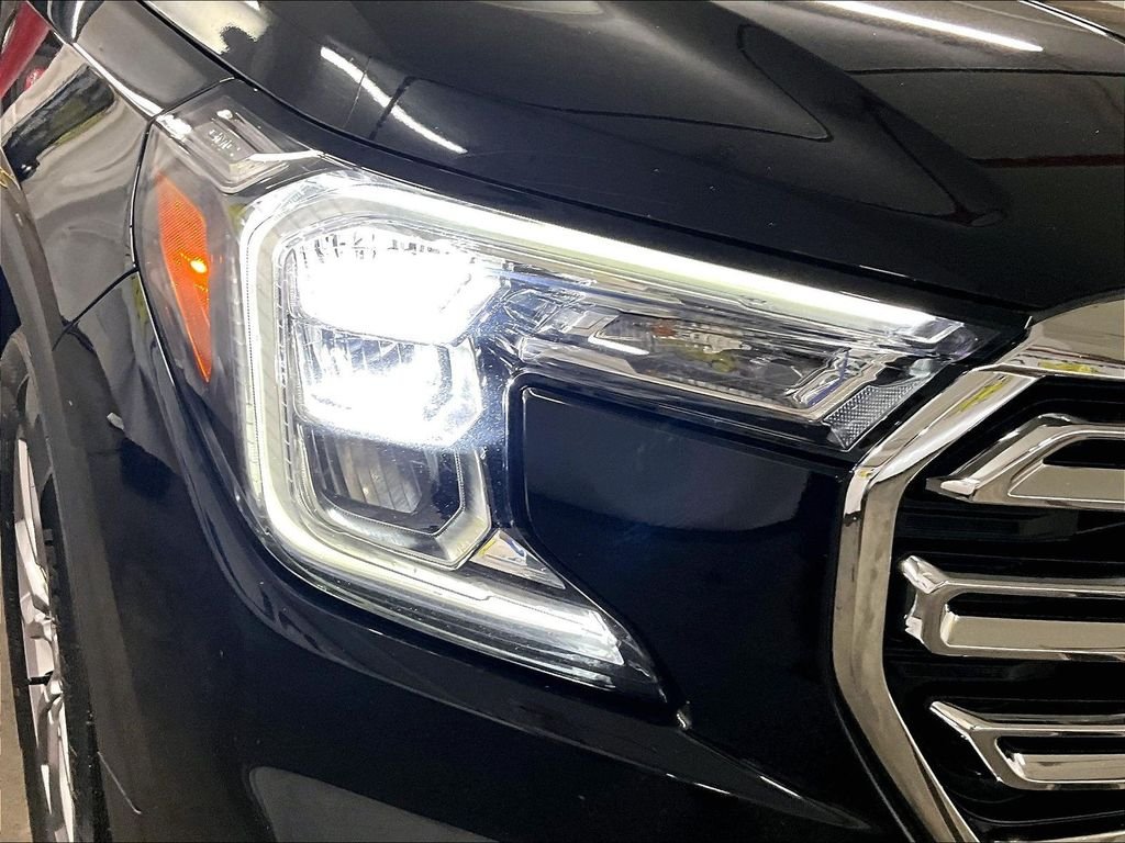 Used 2024 Black GMC SLT image 29