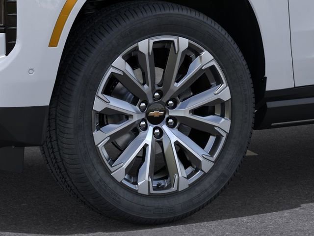 New 2026 Polar White Tricoat Chevrolet High Country image 9