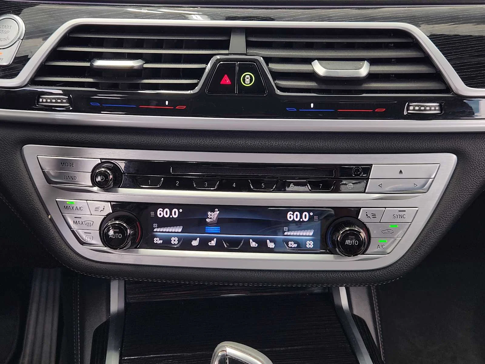 Used 2018 MINERAL WHITE BMW 750i image 16