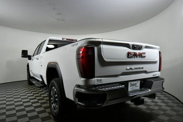 2024 GMC Sierra 3500HD SLT - Photo 13
