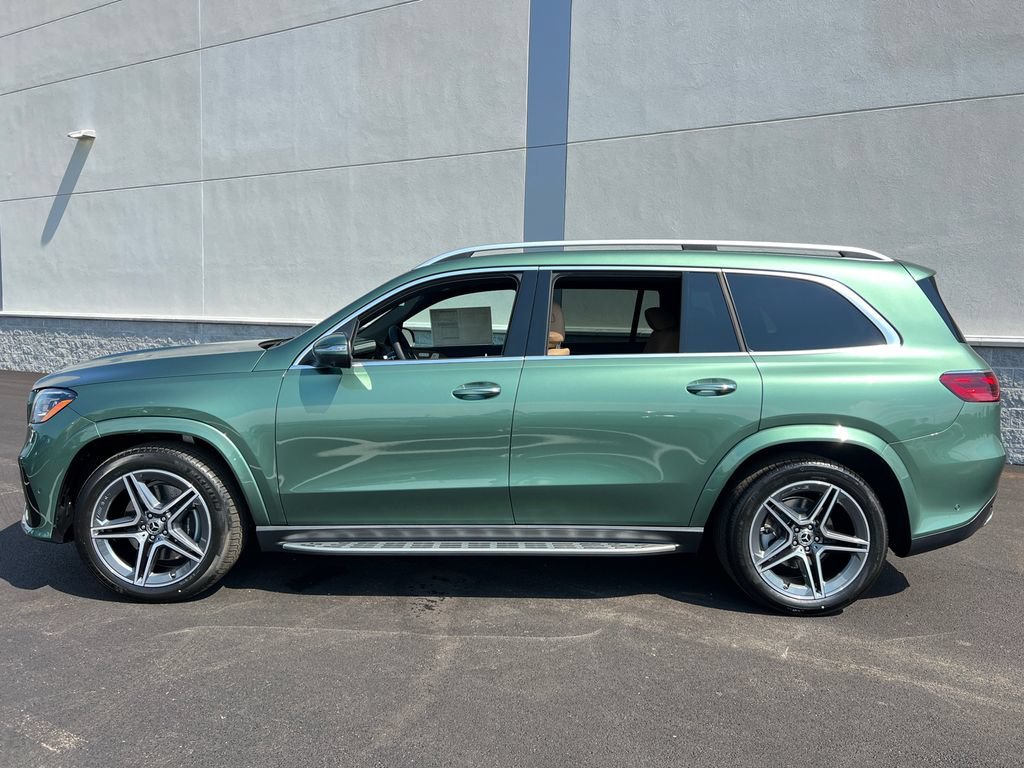 New 2026 MANUFAKTUR Ireland Mid Green Metallic Mercedes-Benz GLS 450 image 42