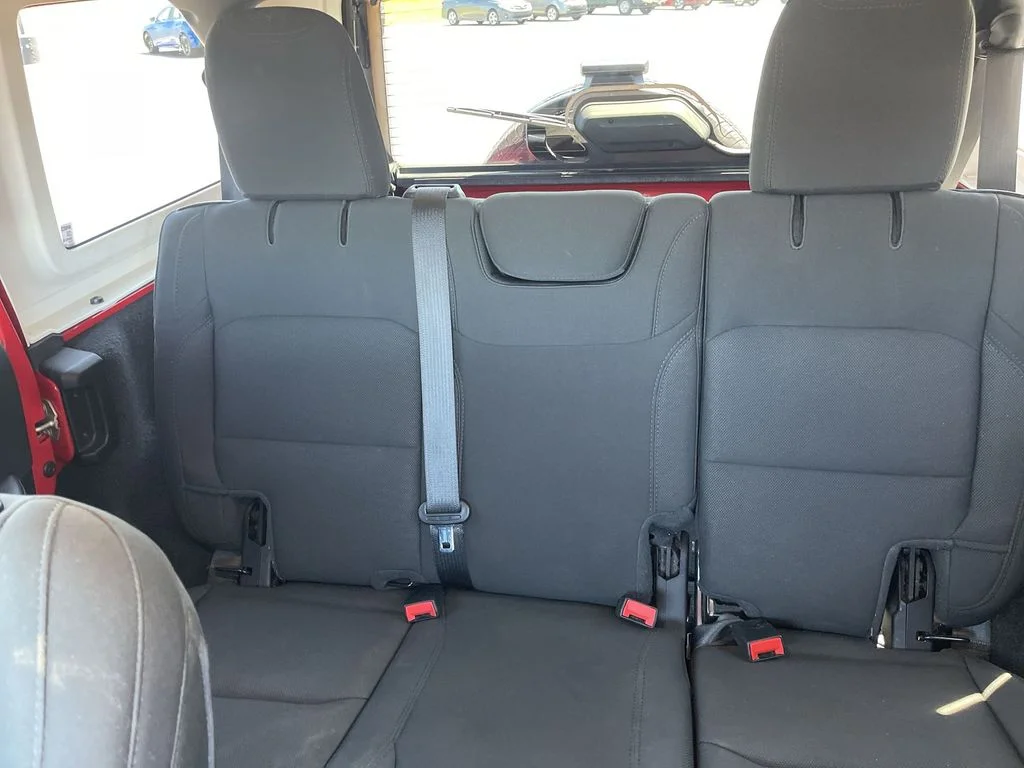 Used 2021 Red Jeep Unlimited Sahara image 26