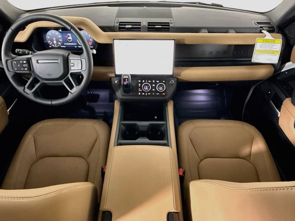 New 2026 Fuji White Land Rover X-Dynamic SE image 13