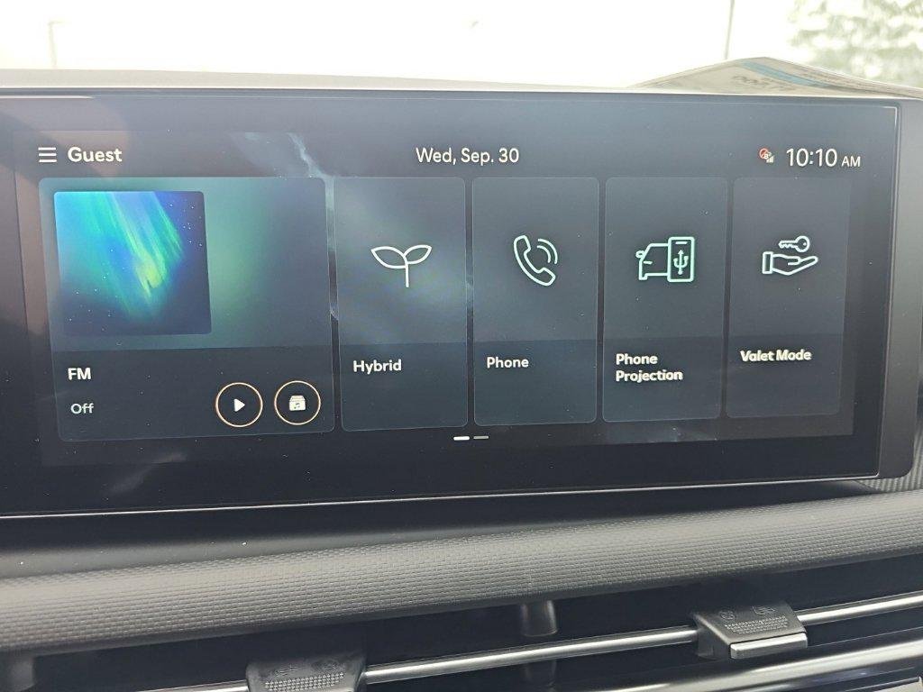 New 2026 White Hyundai SEL AWD image 18