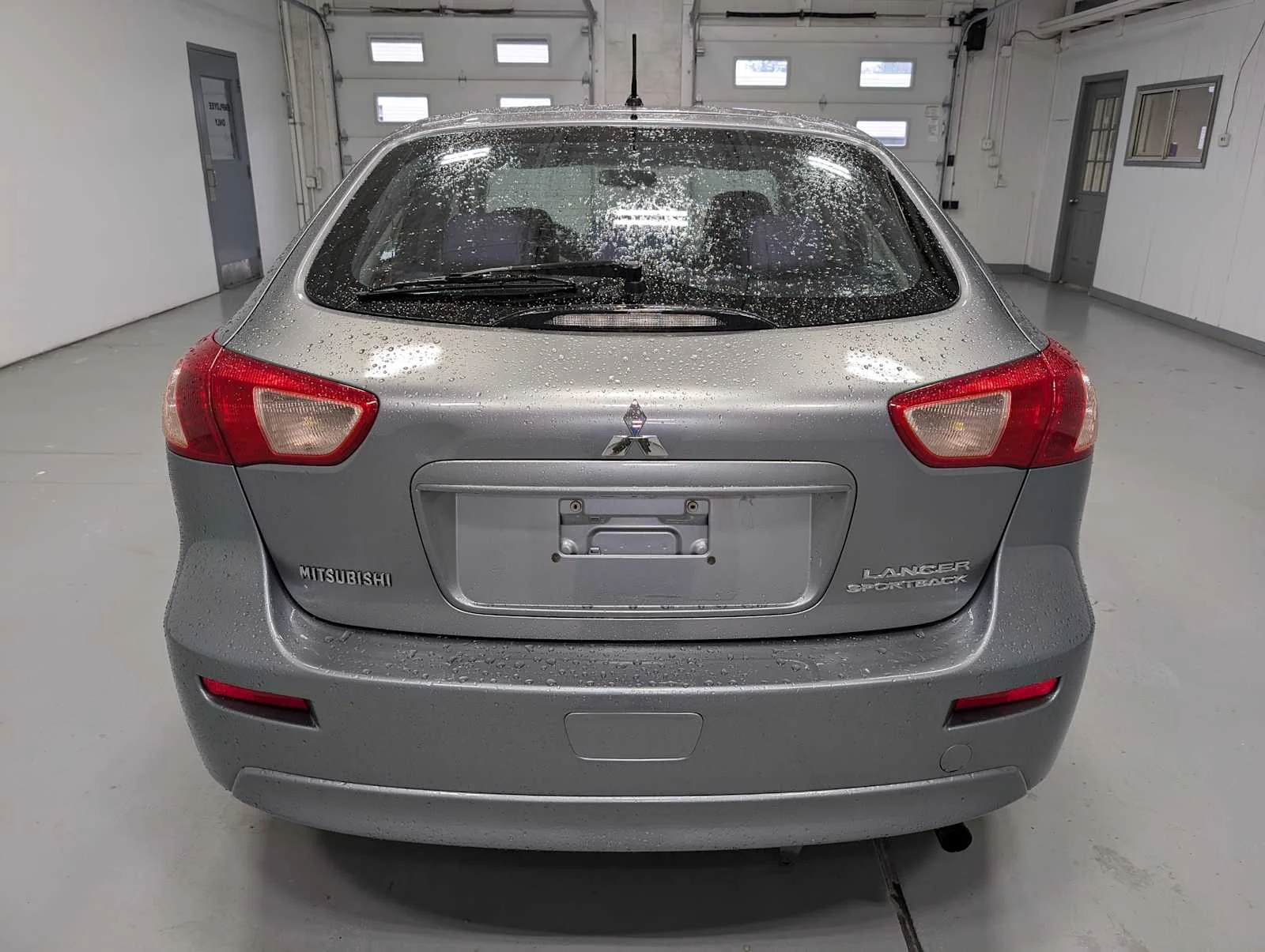 Used 2014 Mercury Gray Pearl Mitsubishi ES image 8