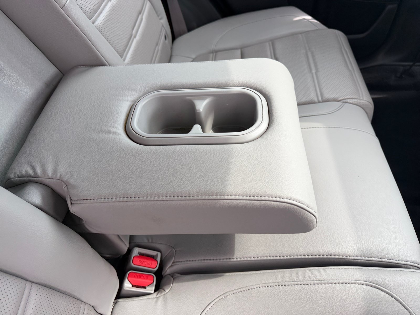 Used 2017 Gray Honda EX-L image 36