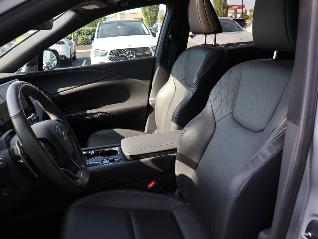 Used 2023 Iridium Lexus 350 Premium image 16