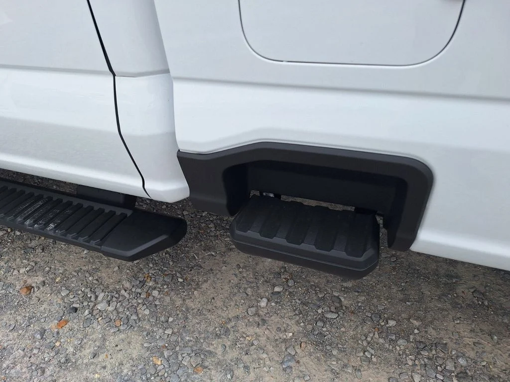 New 2026 Oxford White Ford F-250® XL image 20
