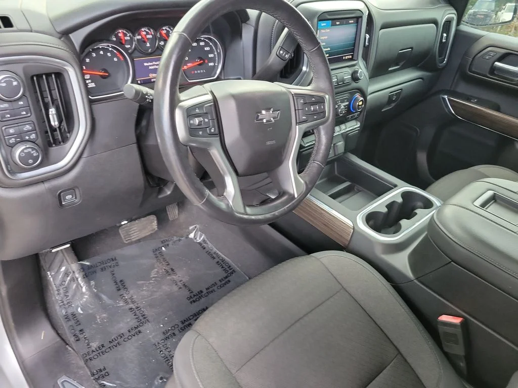 Used 2019 Silver Chevrolet RST image 21