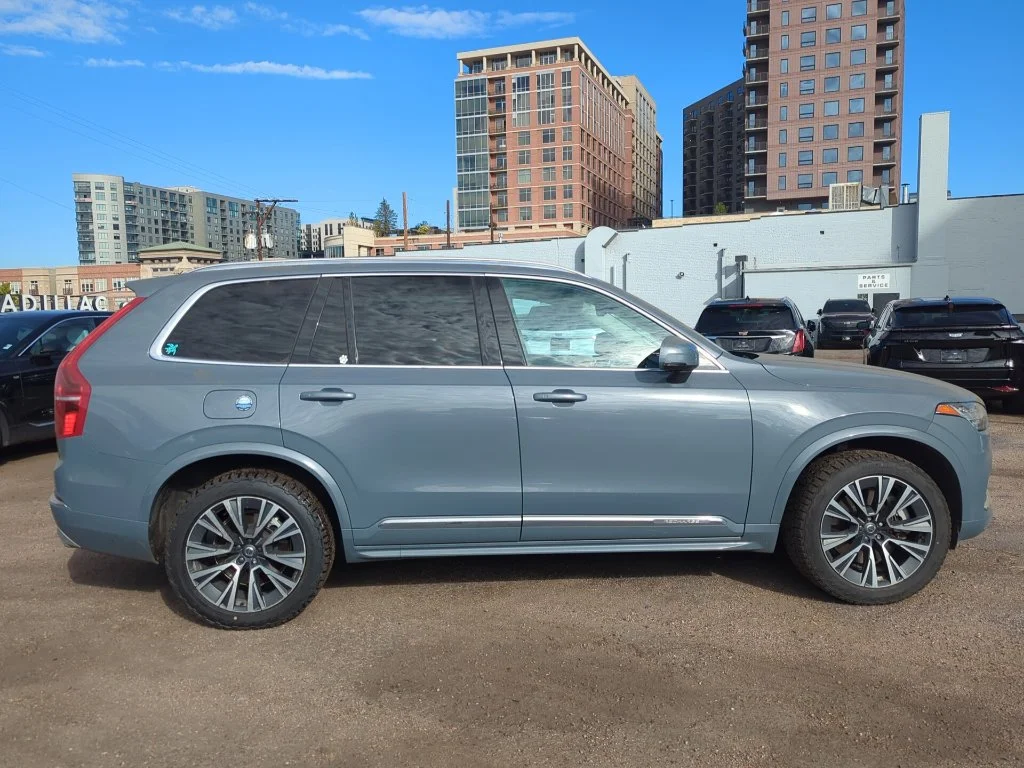Used 2021 Gray Volvo T8 Inscription Expression 7 Passenger image 8