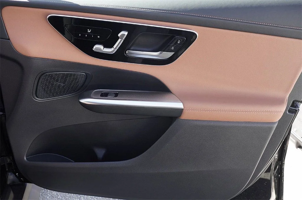 2026 Mercedes-Benz GLC Base - Photo 10