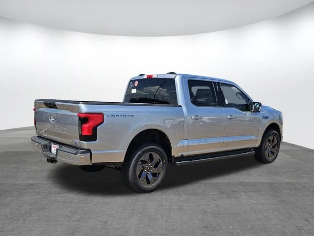 2025 Ford F-150 Lightning Flash - Photo 32
