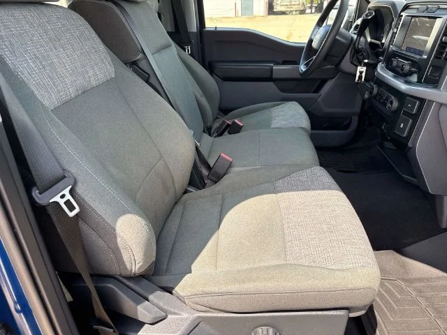 Used 2023 Blue Ford XLT image 18