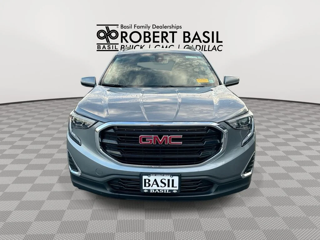 Used 2020 Gray GMC SLE image 3