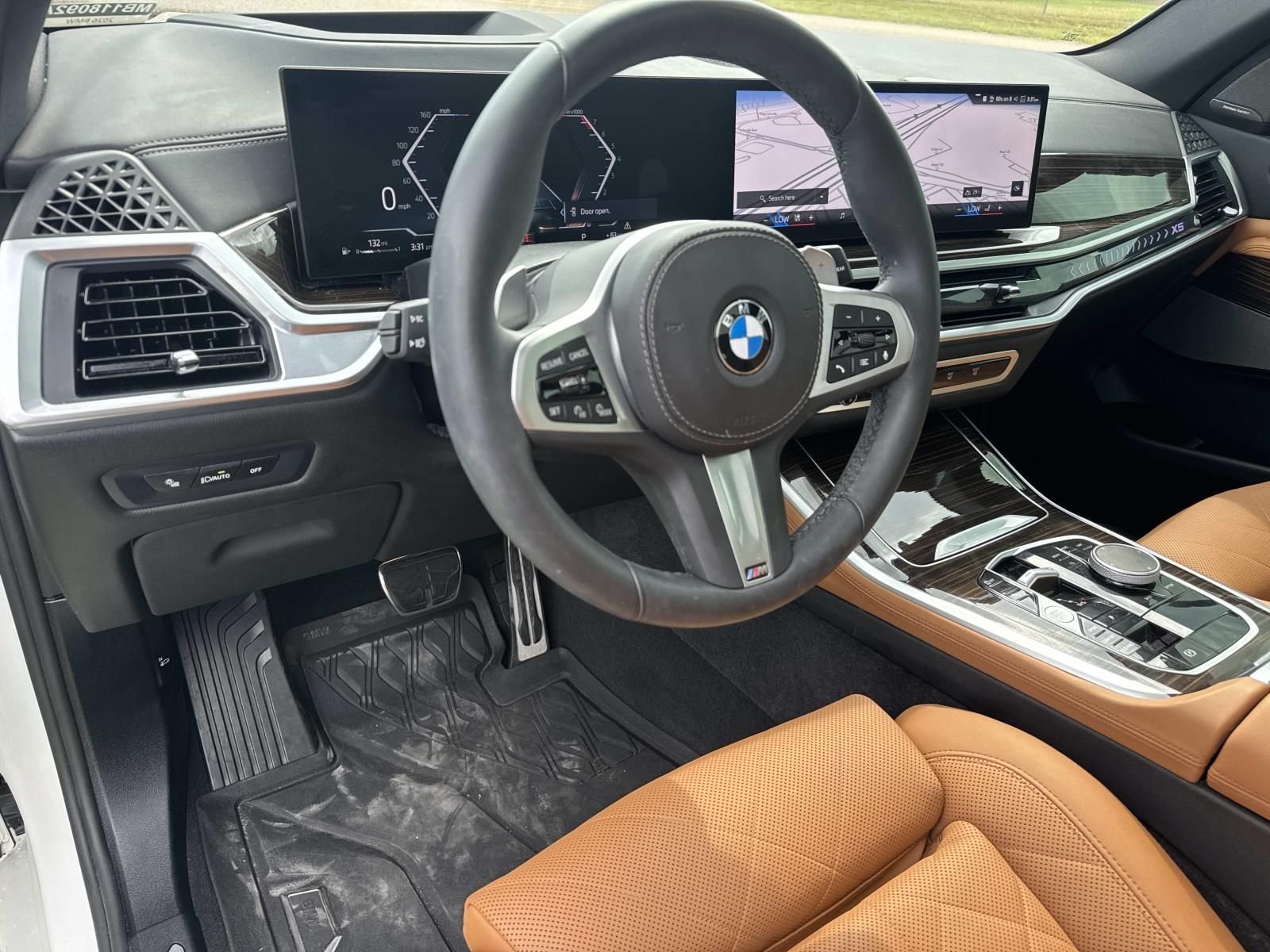 Used 2026 White BMW sDrive40i image 19