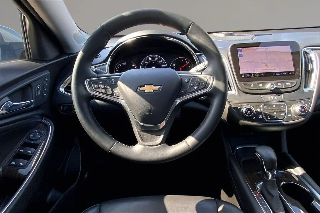 Used 2023 Sterling Gray Metallic Chevrolet LT image 5