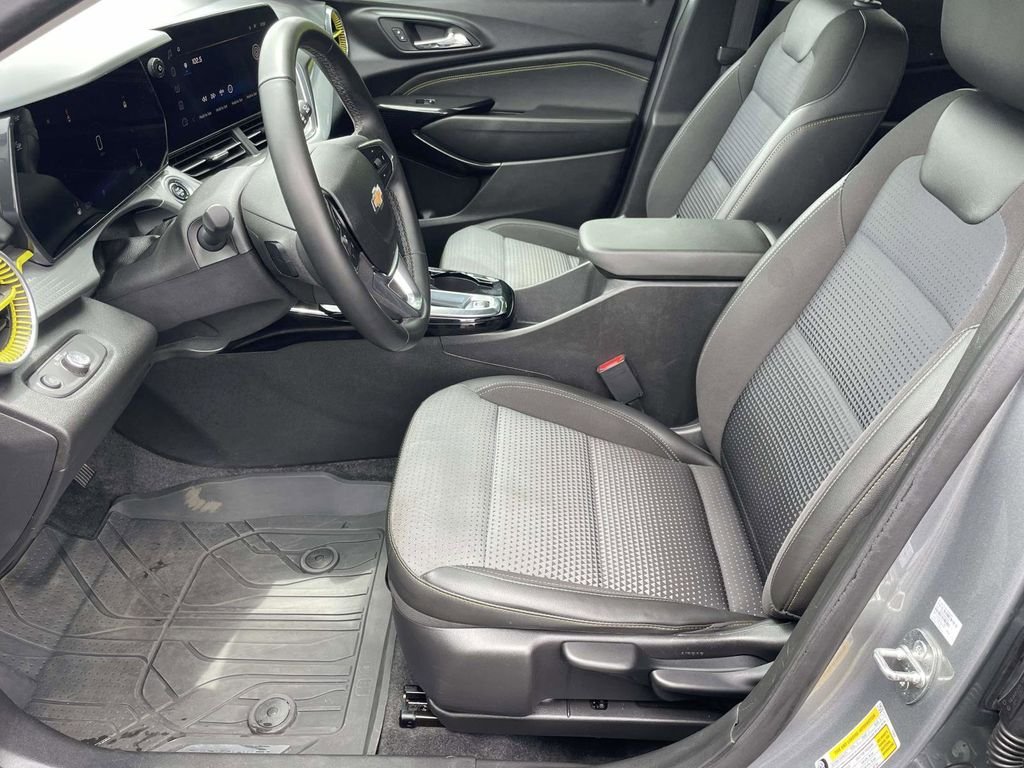 Used 2024 Gray Chevrolet LT image 12