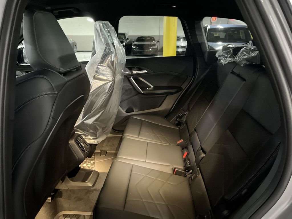 Used 2026 Silver Metallic BMW xDrive28i image 23