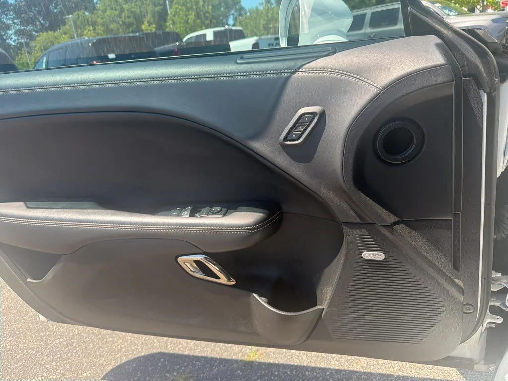 Used 2022 White Dodge SRT Hellcat image 18