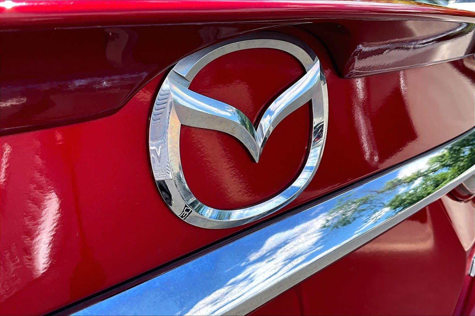 Used 2015 Soul Red Metallic Mazda i Grand Touring image 30