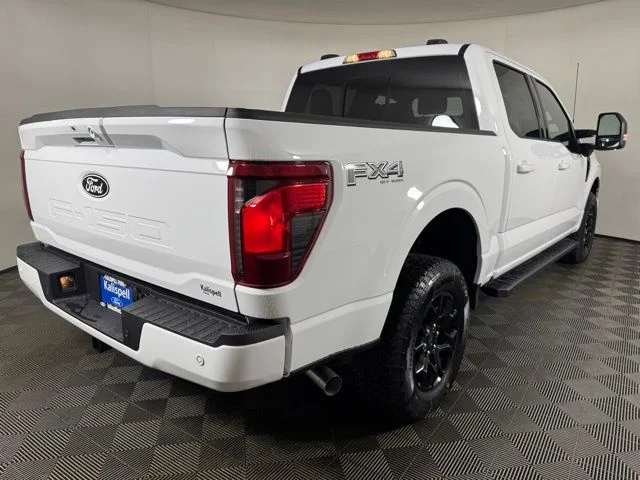 New 2026 Oxford White Ford XLT image 3