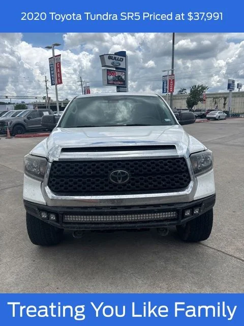 Used 2020 White Toyota SR5 image 1