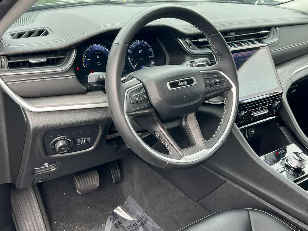 Used 2023 Black Jeep Limited image 18