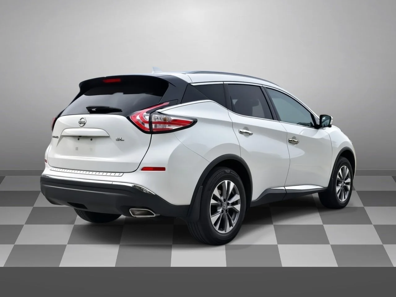 Used 2018 Pearl White Nissan SL image 6