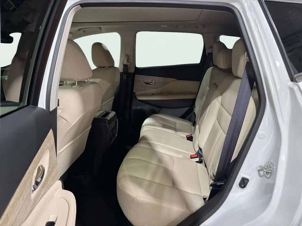 Certified Used 2024 Pearl White Tricoat Nissan SL image 26