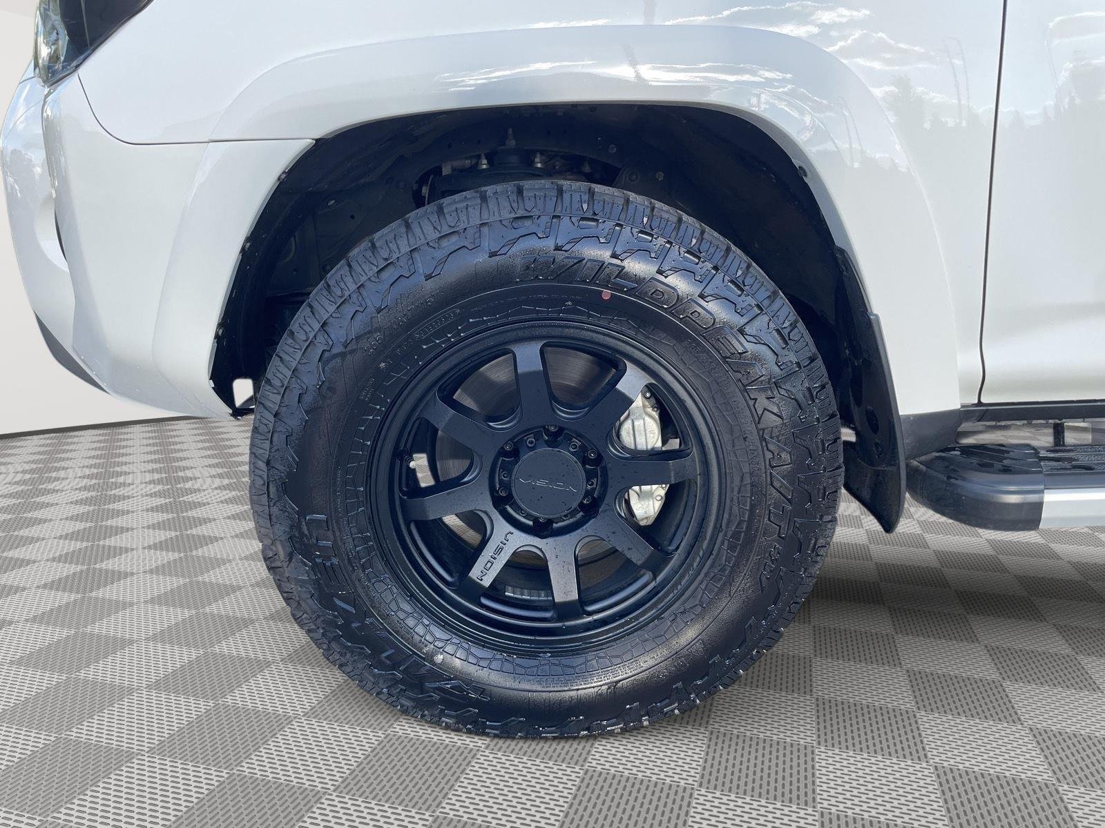 Used 2024 Ice Cap Toyota TRD Off-Road Premium image 8
