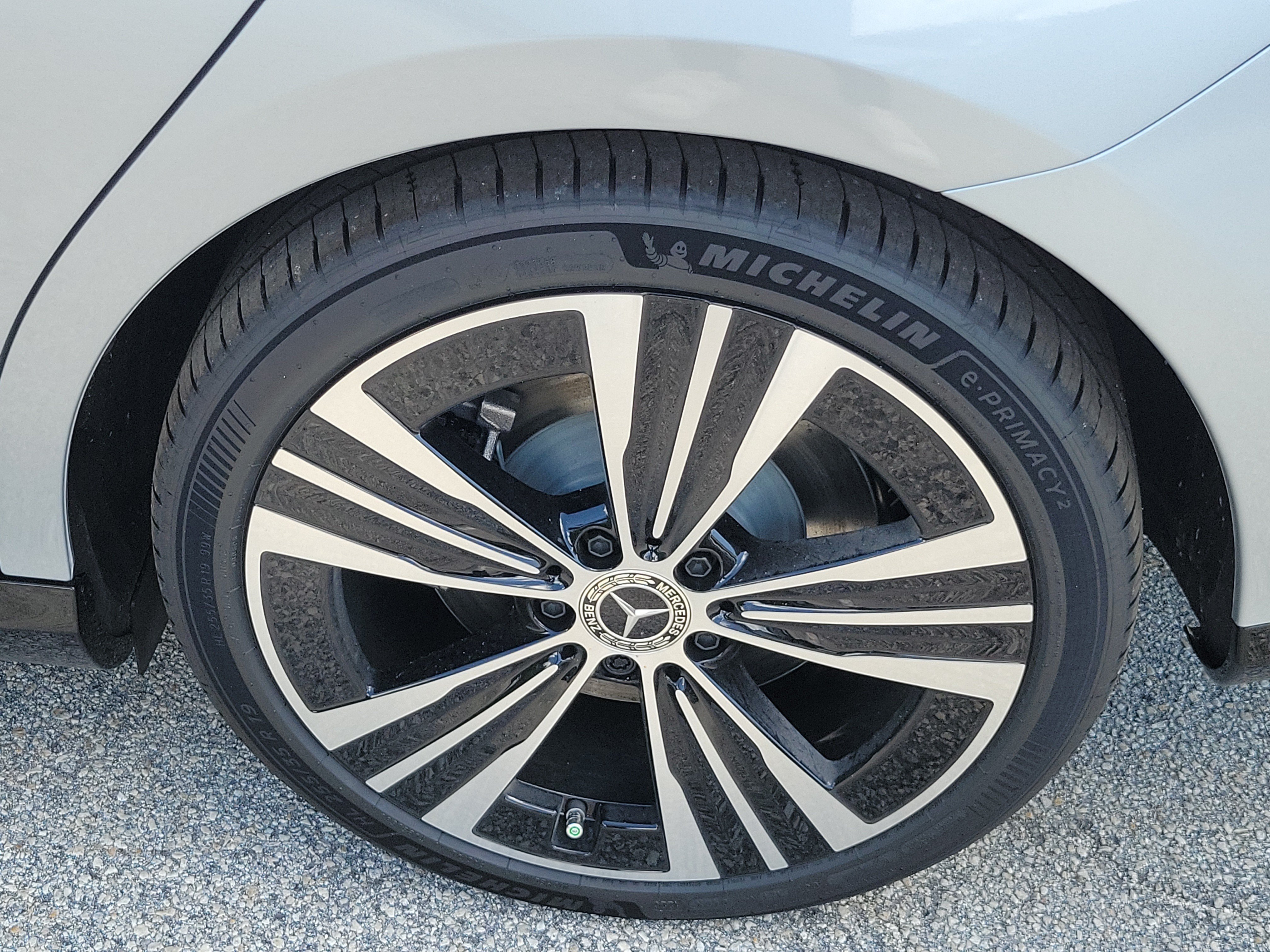 New 2027 Cirrus Silver Metallic Mercedes-Benz CLA 250+ image 38