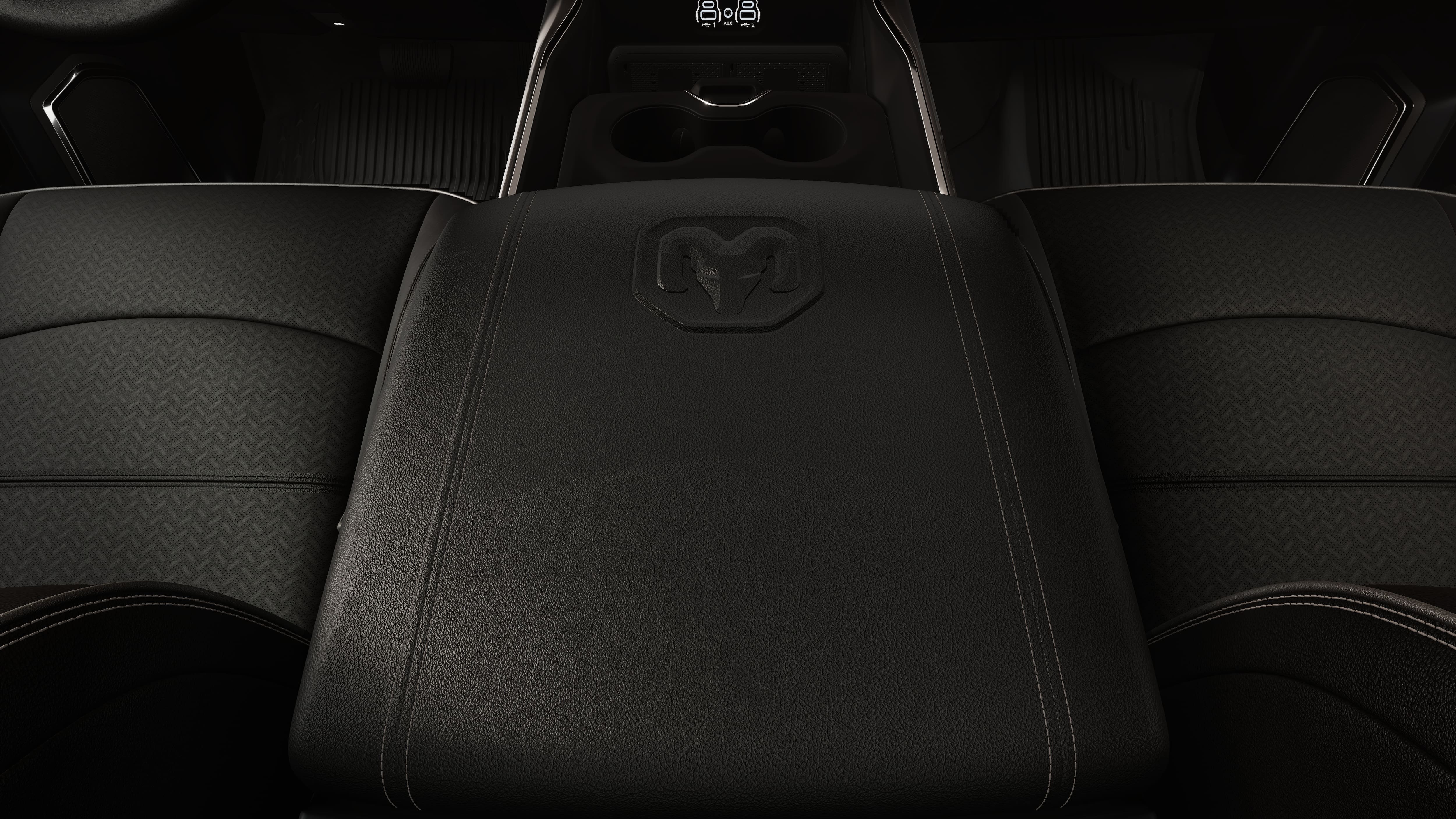 New 2026 Diamond Black Crystal Pearl-Coat Exterior Paint RAM Laramie image 30
