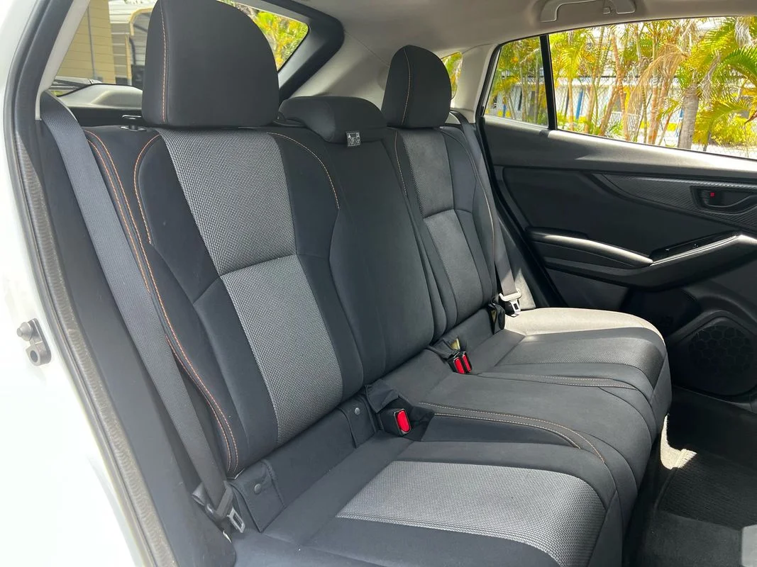 Used 2018  Subaru 2.0i Premium image 24