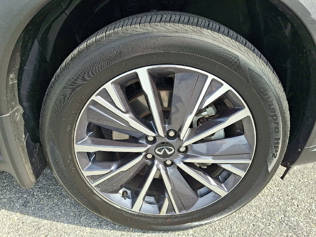 Used 2026 Blue INFINITI LUXE image 9