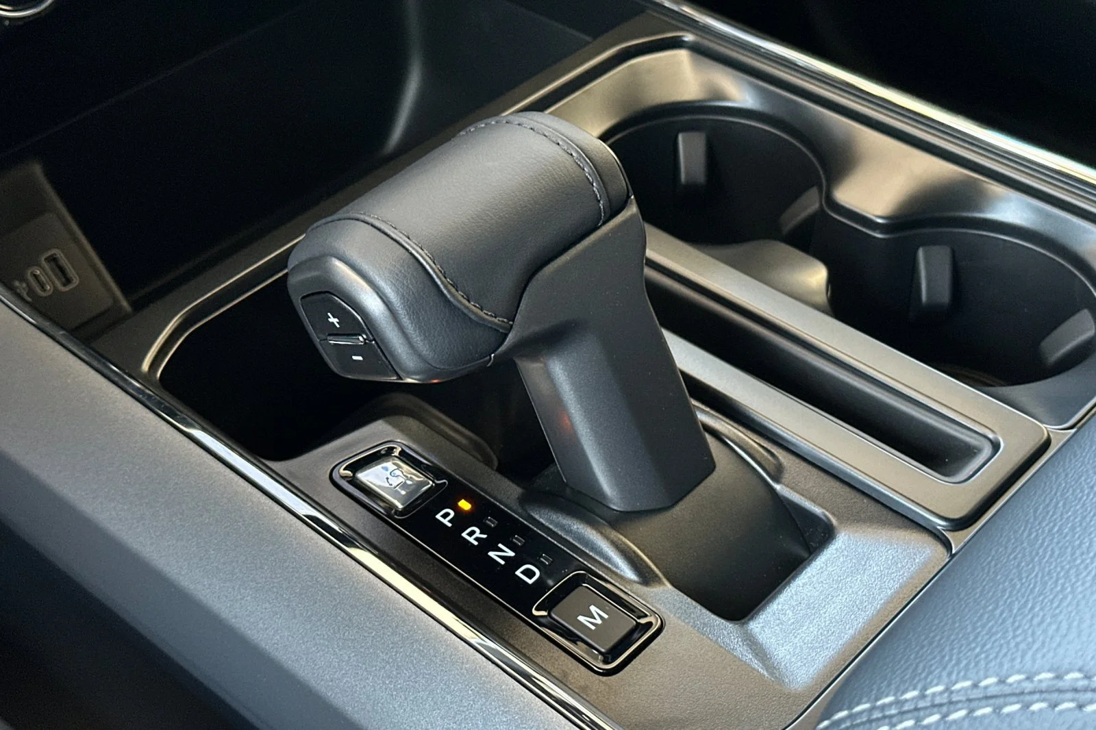 New 2026 Agate Black Metallic Ford XLT image 20