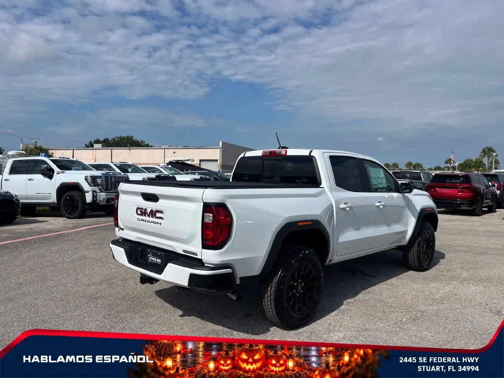 New 2026 Summit White GMC Elevation image 7