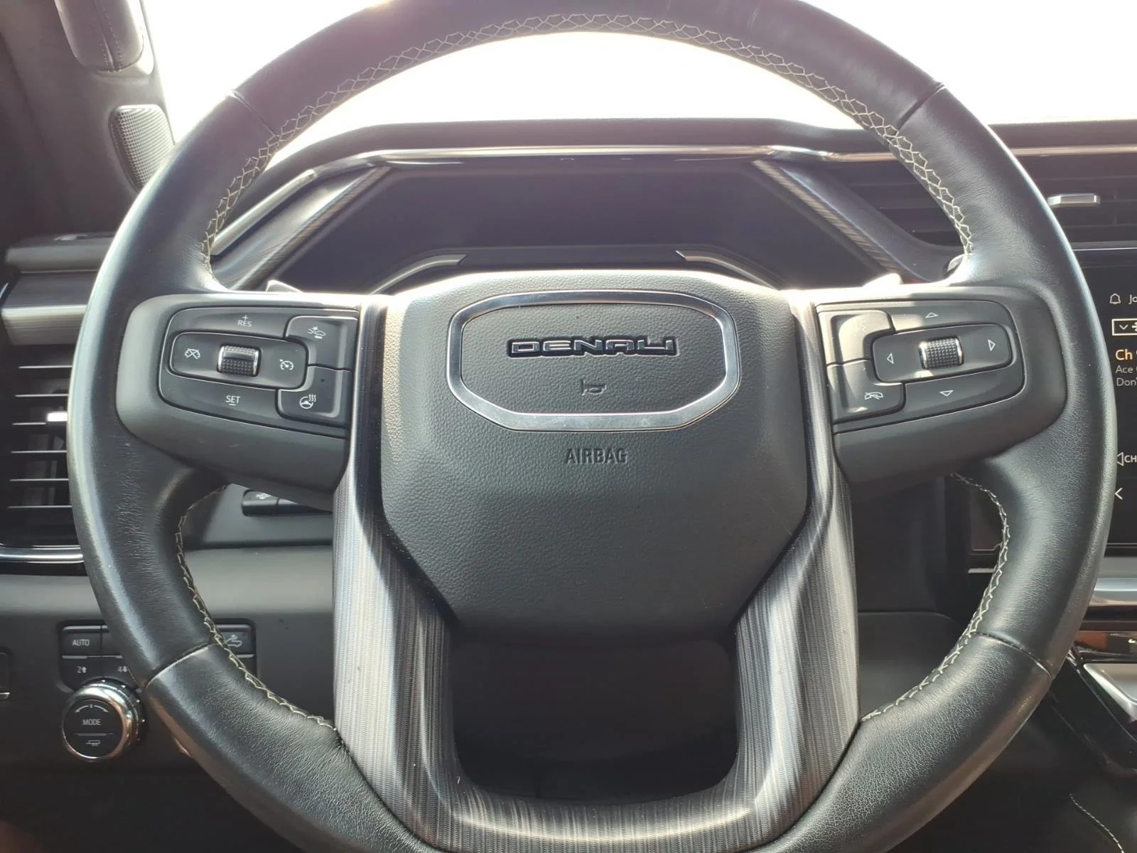 Used 2022 Onyx Black GMC Denali Ultimate image 28