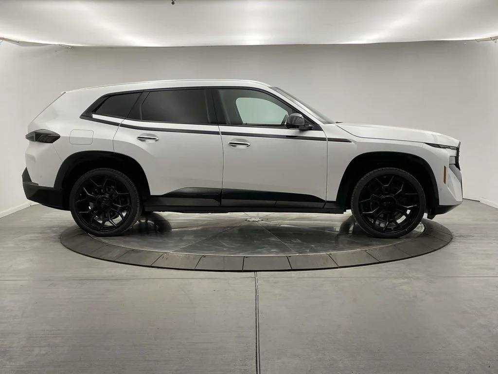 2026 BMW XM Base - Photo 6