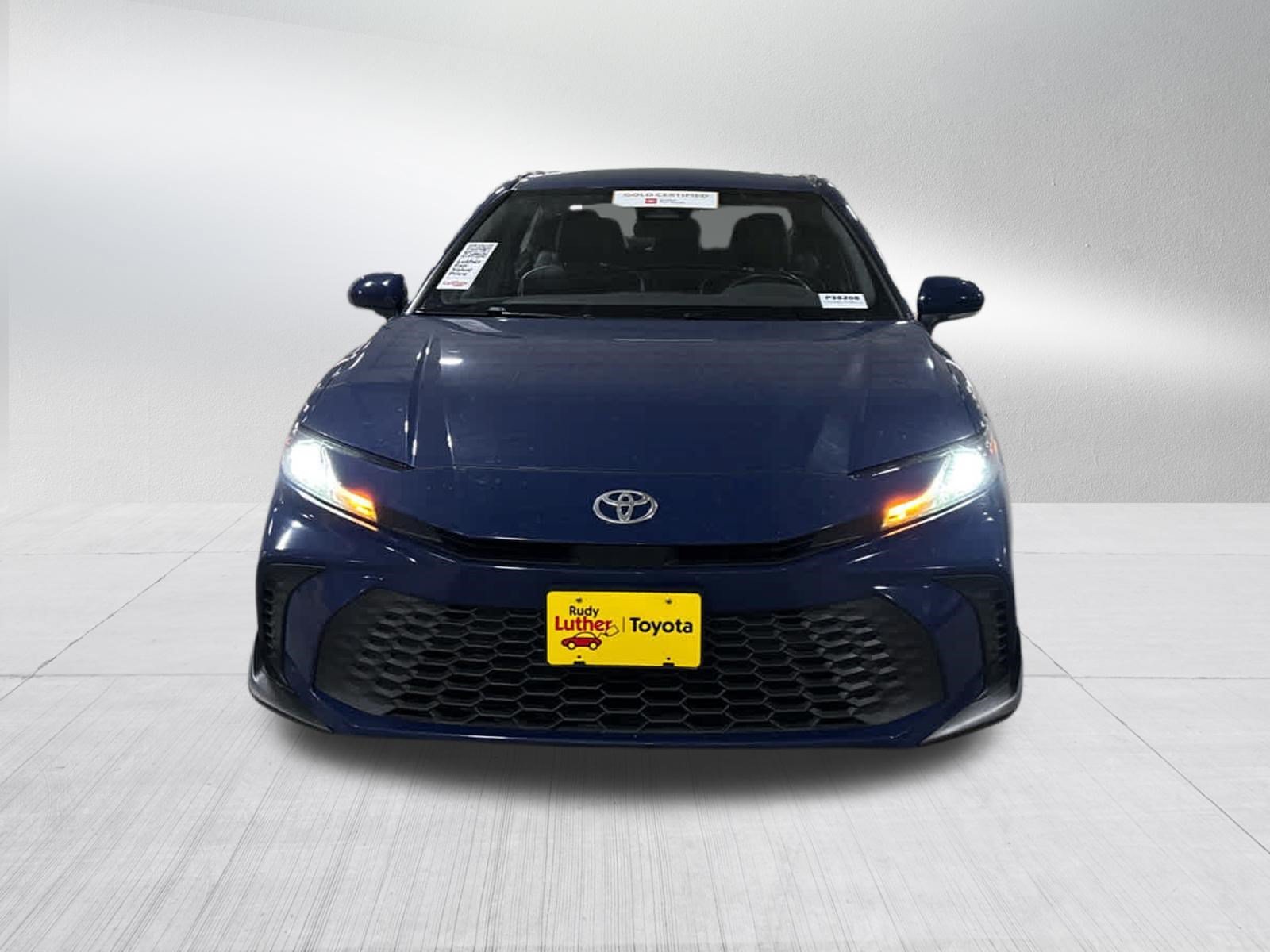Used 2025 Toyota Camry SE with VIN 4T1DAACK8SU026418 for sale in Golden Valley, Minnesota
