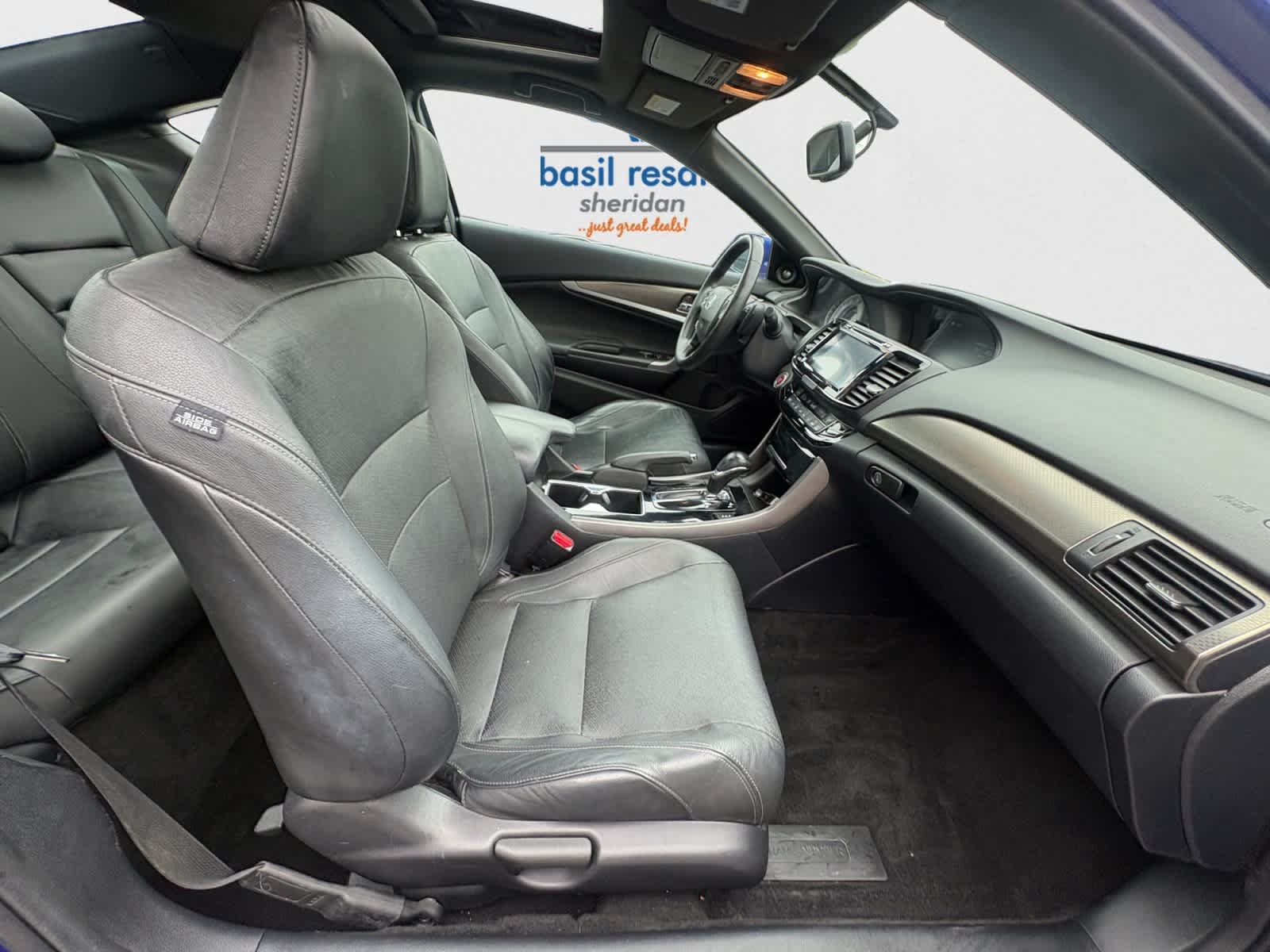 Used 2016 Deep Blue Opal Metallic Honda EX-L image 19