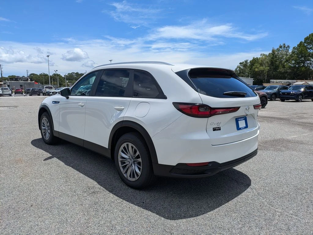 New 2026 Rhodium White Premium Mazda 3.3 Turbo Select AWD image 6