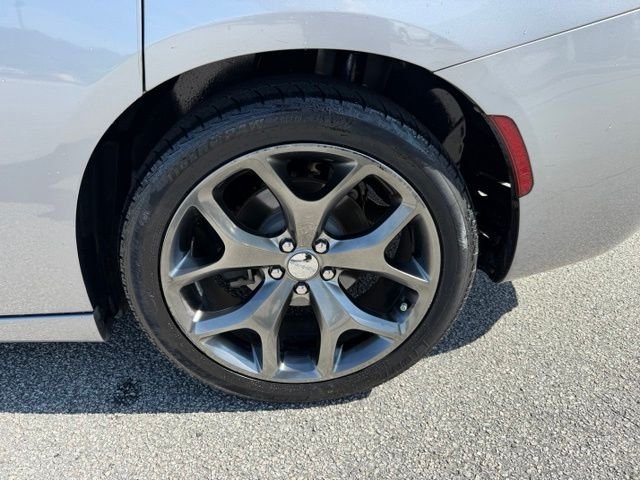 Used 2015 Silver Dodge R/T image 9