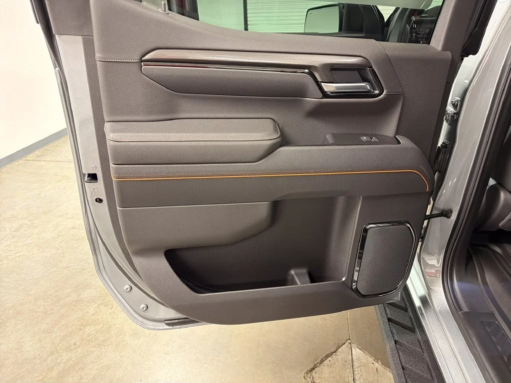 New 2026 Sterling Metallic GMC AT4 image 31